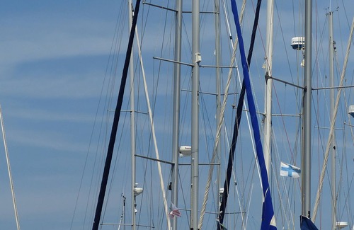 Porquerolles Alquiler De Eote | Barco de vela en la isla de atraque de Porquerolles