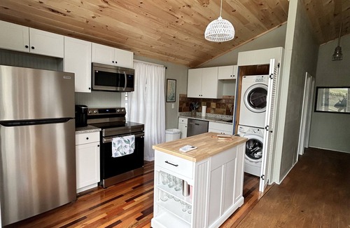 Colington Harbour Cabaña | Sail Cove - Charming Colington Cottage - Pet Friendly- Community Pool!!