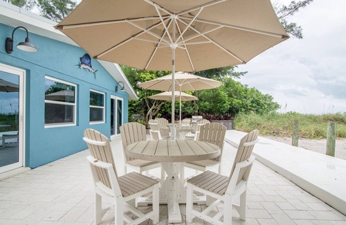 Holmes Beach Cabaña | Sailfish Gulf Suites #2, Beachfront, Steps to the Sand