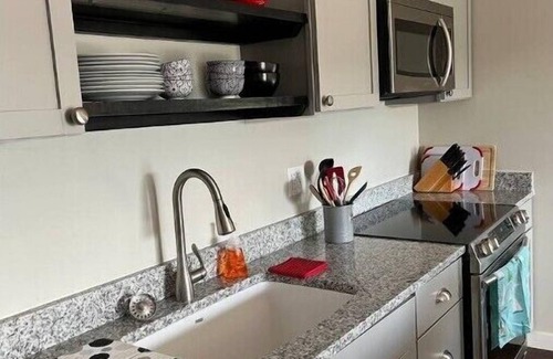 Oriental Apartamento | Sailor’s Choice @ Blackwell Point Marina. Pet friendly & boat slips available!