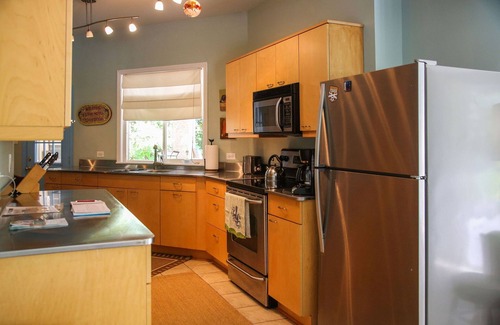 Johns Island Casa | Sailors Rest: Pool & Sauna, Tropical Island Oasis, Fireplace, Kid-Friendly