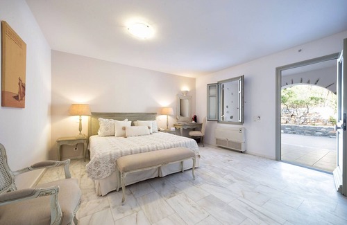Naousa Hotel | Saint Andrea Sea Side Resort - Adults Only