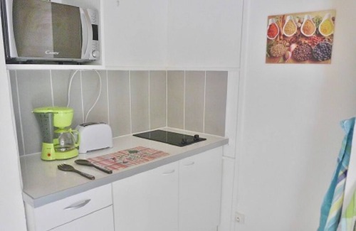 Sainte-Anne Apartamento | Saint Anne: Estudio - St AnneCasa con jardín