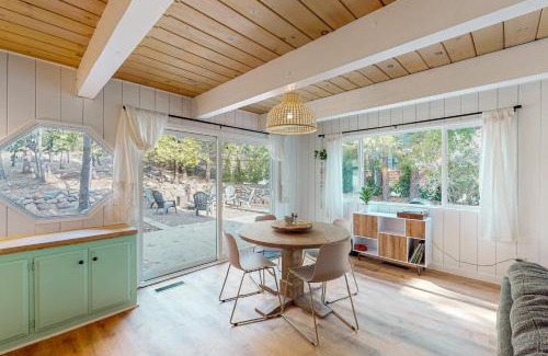 Lake Arrowhead Casa | Saint Bernard Beauty