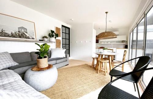 Geelong West Casa | Saint Brides - Steps to Pako