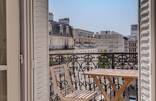Quartier de Javel Apartamento | Saint-Charles | Apartment with Eiffel Tower view