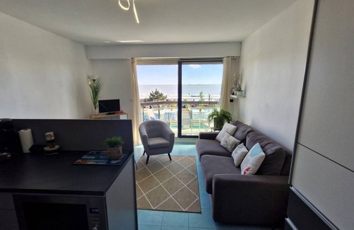 Saint-Georges-de-Didonne Apartamento | Saint Georges de Didonne - FULL SEA VIEW for this STUDIO CABIN facing the beach