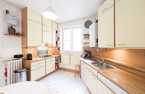 6th Arrondissement Apartamento | Momentos de los hermosos Jardines de Luxemburgo. Impresionante 2 camas para dormir 6 (Veeve)