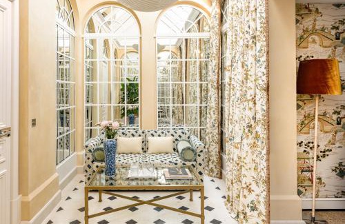 Porte-Dauphine Hotel | Saint James Paris
