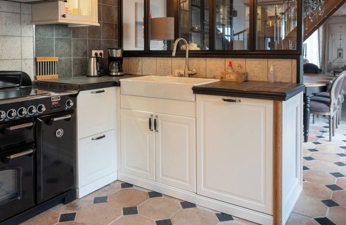Saint-Martin-de-Re Casa | Saint-Martin-de-Ré, in the heart of the historic district, beautiful charming house