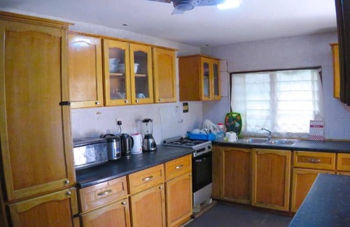 Weija Casa | Saint Mary Guesthouse