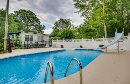Saint Matthews Apartamento | Saint Matthews Outlaw Gameroom with Fire Pit!