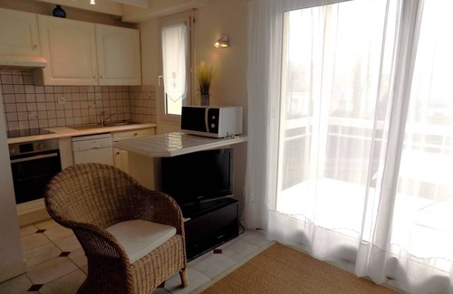 Saint-Palais-sur-Mer Apartamento | Saint Palais sur Mer - NICE APARTMENT 5 min walk to the BEACH of the BUREAU