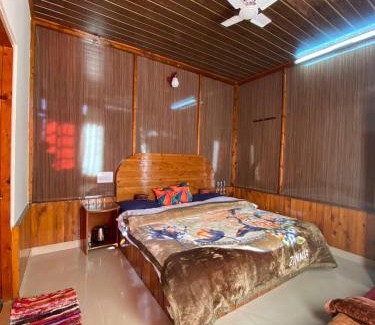 Old Manali Complejo | SAIRRA - Hotel & Restaurant