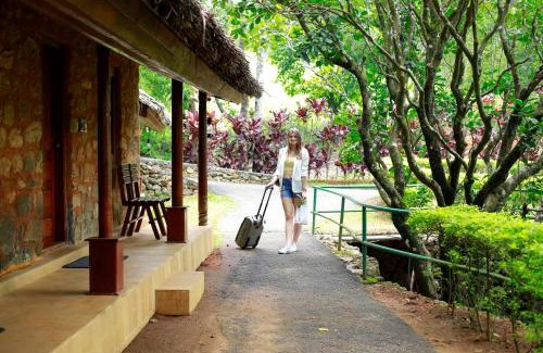 Vagamon Complejo | Saj Vagamon Hideout