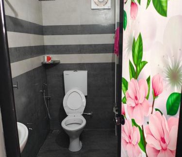 Vypin Casa | Sajeev Home Stay