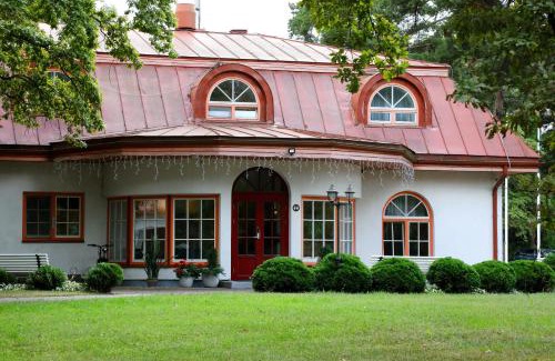 Toila Hotel | Saka Manor