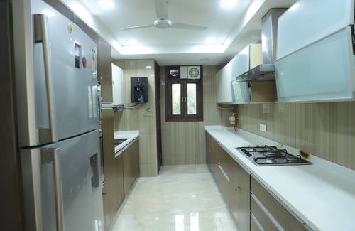 Saket Apartamento | Saket 54 - A Spacious 4-bedroom apartment in charming Saket, New Delhi