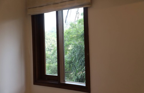 Saket Apartamento | Saket 54 - A Spacious 4-bedroom apartment in charming Saket, New Delhi