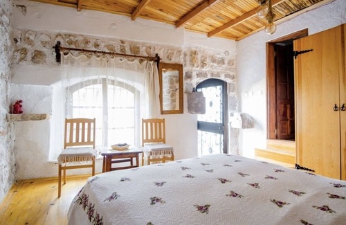 Karaburun Hotel | Saklı Konak