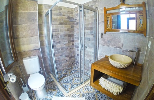 Karaburun Hotel | Saklı Konak