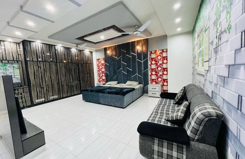Faisalabad Casa | SAKOON stays in Faisalabad 2-bedroom house in cool Faisalabad with WiFi, AC