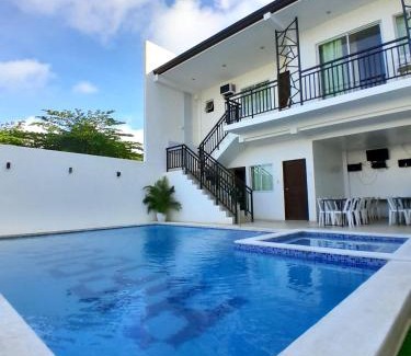 Puerto Princesa City Centre Apartamento | Sakura's Pool and Leisure Hub