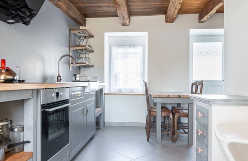 Plumieux Casa | Saléànou - Dos Habitaciones Casa, Capacidad 4