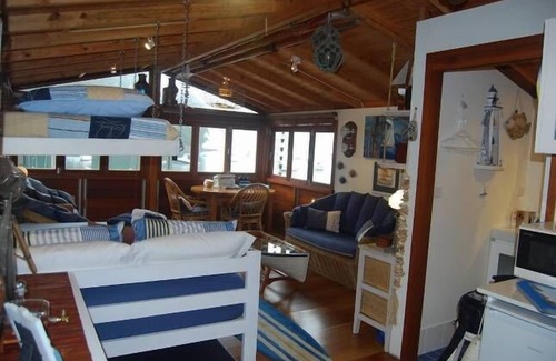 Clareville Hotel | Salacia - Casa del barco