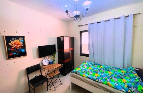 Deira Casa | Salahuddin Metro Home Stay