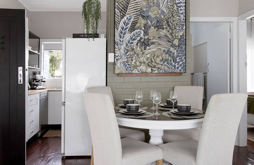 Salamander Bay Cabaña | Salamander Sweet - Foreshore Drive