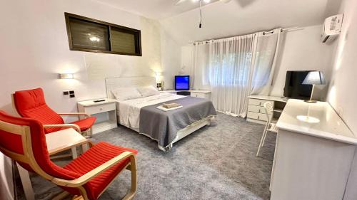 Nahariya Apartamento | Salamandra Guest House מקלט פרטי