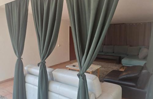 Nahariya Apartamento | Salamandra Guest House מקלט פרטי