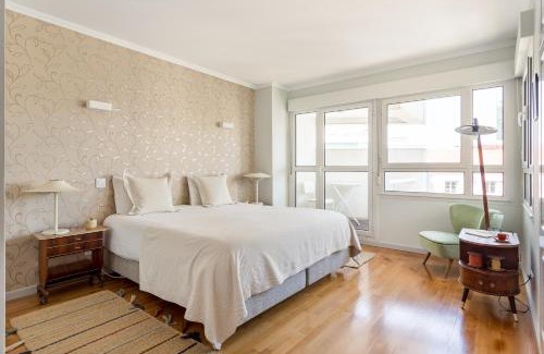 Sao Jorge de Arroios Apartamento | Saldanha City Retreat 2BR & Parking by Host For Us