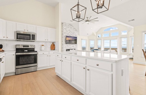 Rodanthe Casa | SALE! Oceanfront HGTV Dream Home! Hot Tub, Pool table, Game Room, Ocean Views!
