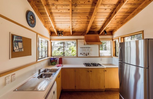Piha Casa | SALE UNTIL OCTOBER - $330.00 per night.