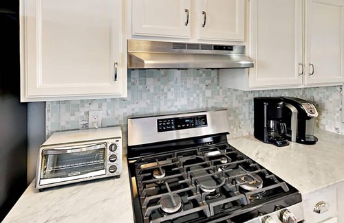 Carpinteria Cabaña | ★SALE★3BD2BA Carpinteria ★Walk to Downtown & Beach
