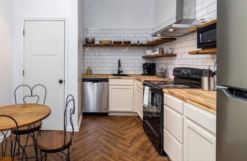 Salem Apartamento | Salem Historic Downtown 3BRM/2BATH