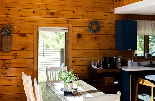 Salem Lakes Cabina | Salem Lakes Chalet- cozy log cabin near Wilmot Mountain