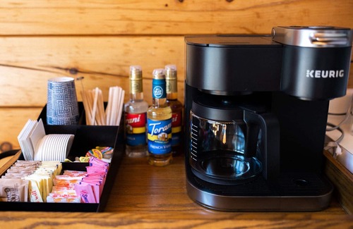 Salem Lakes Cabina | Salem Lakes Chalet- cozy log cabin near Wilmot Mountain