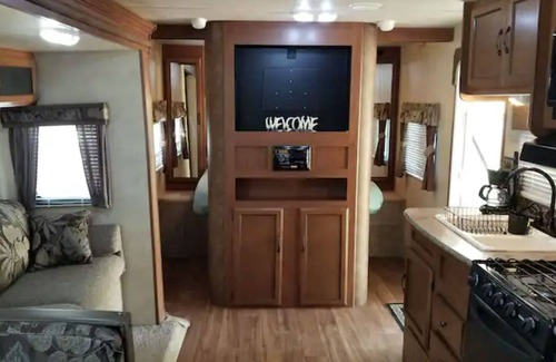 Shingletown Casa | Salem RV with a Lake and Creek, 15 mi to Lassen NP