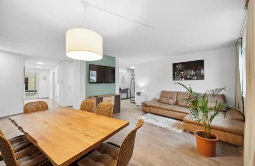 Bayreuth Apartamento | Sali Homes - AM2 Spacious Apartment with Terrace in City Center