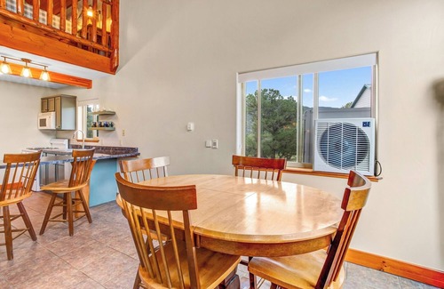 Salida Casa | Salida CO Rentals - Home nestled in the trees, 5 minutes from downtown Salida