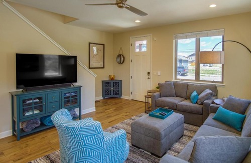 Salida Apartamento | Salida Oasis 1 Mi to Town, Mountain View, Hot Tub