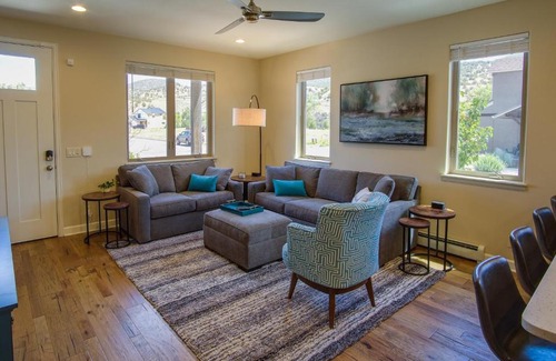 Salida Apartamento | Salida Oasis 1 Mi to Town, Mountain View, Hot Tub