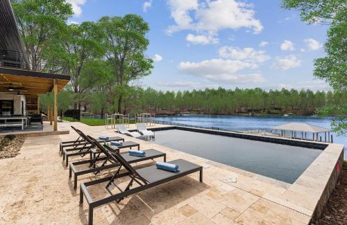 Mayhew Casa | Salience Path w/Heated Pool & Game Room