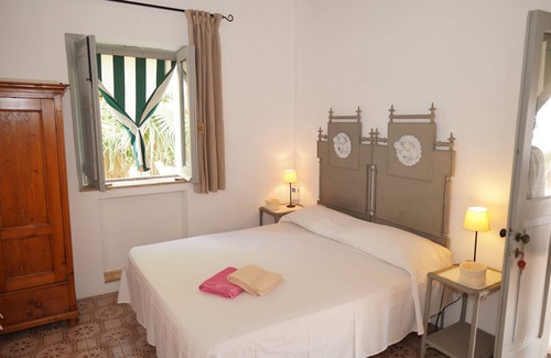 Santa Marina Salina Villa | Salina: típica casa eólica ideal para cada época del año.