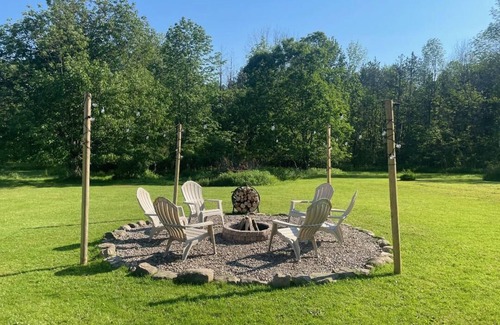 Pulaski Casa | Salmon River Retreat - Perfect for Fisherman, Snowmobilers and Families!