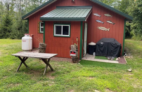 Mexico Cabina | Salmon, steelhead and brown trout fishing rental in Oswego County NY .