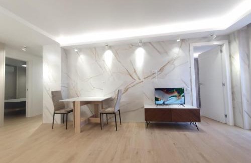 Salou City Centre Apartamento | SALOU ,APARTAMENTO CON PISCINA y Wifi